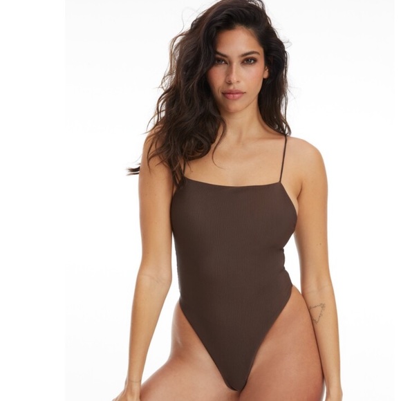 NEW Good American Rib 90’s Suit - Picture 4 of 11